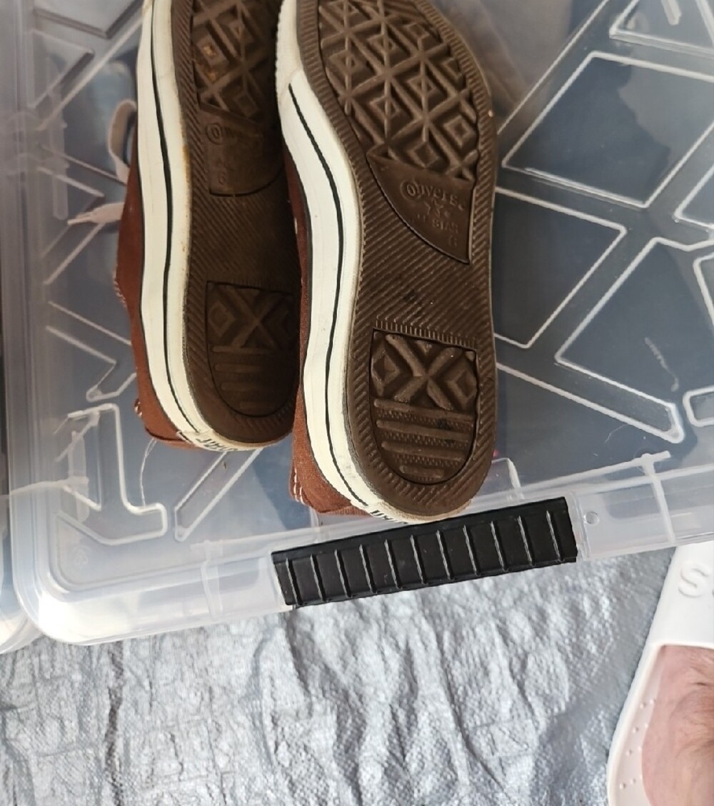 Converse Brown Canvas Men's 6/Women's 8 Sneakers (13) - Picture 5 of 5